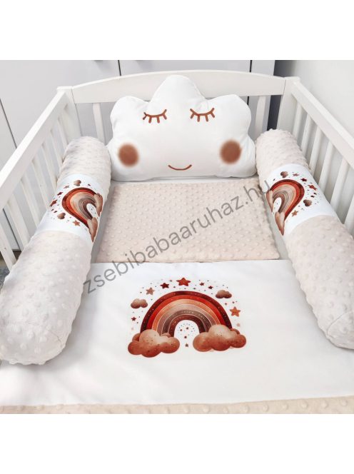 Deluxe Baby babaágynemű garnitúra babafészekkel, Felhőcskés, hengerpárnás rácsvédővel - mogyoró-fehér - szivárvány