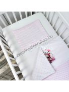 Deluxe Baby 3 részes babaágynemű garnitúra - takaró + párna + fonott rácsvédő - világos rózsaszín - cica léggömbökkel