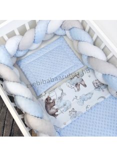   Harmony Baby 3 részes babaágynemű garnitúra - takaró + párna + fonott rácsvédő - Világoskék - Mackó és barátai a felhők között
