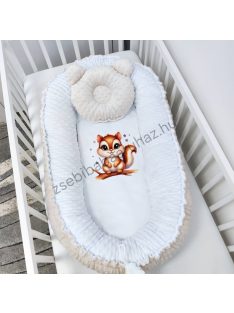   Deluxe Baby többfunkciós babafészek macipárnával, fekvőbetéttel - Minky mogyoró - fehér - mókuska
