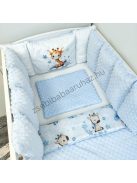 Deluxe Baby babaágynemű garnitúra Extra párnás rácsvédővel - Dreamland Collection - világoskék bébi zsiráf