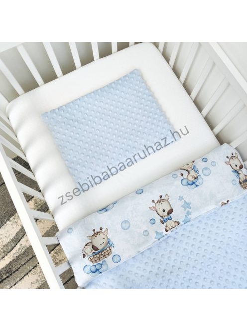 Deluxe Baby babaágynemű garnitúra hengerpárnás rácsvédővel - világoskék bébi zsiráf