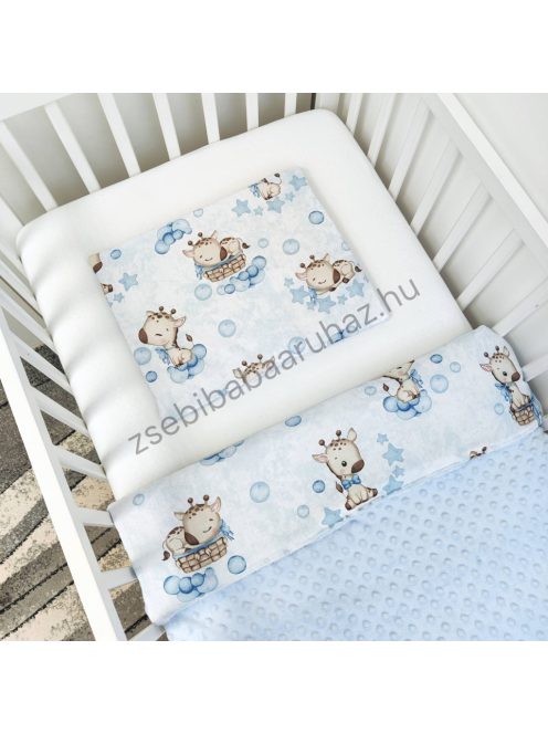 Deluxe Baby babaágynemű garnitúra hengerpárnás rácsvédővel - világoskék bébi zsiráf