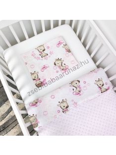   Deluxe Baby 2 részes babaágynemű garnitúra - takaró + párna - Világos rózsaszín - bébi zsiráf