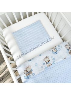   Deluxe Baby 2 részes babaágynemű garnitúra - takaró + párna - Világoskék - bébi zsiráf