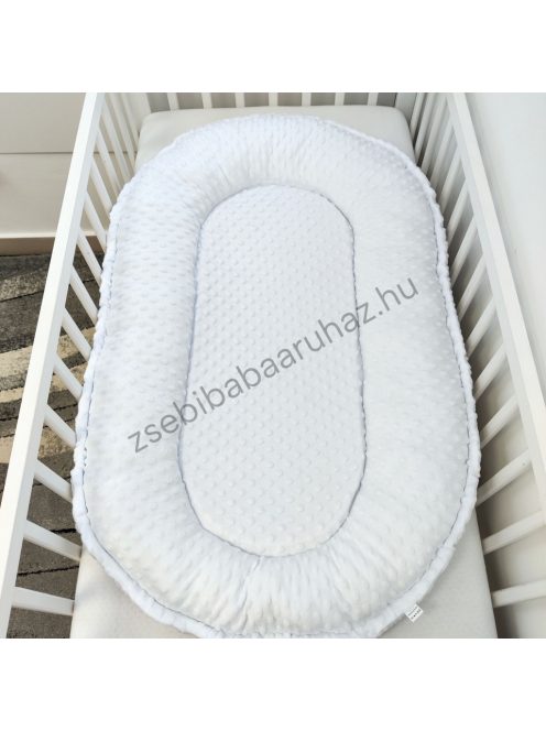 Deluxe Baby Minky babaágynemű garnitúra babafészekkel - 5 részes - szürke - fehér - sötét grafit