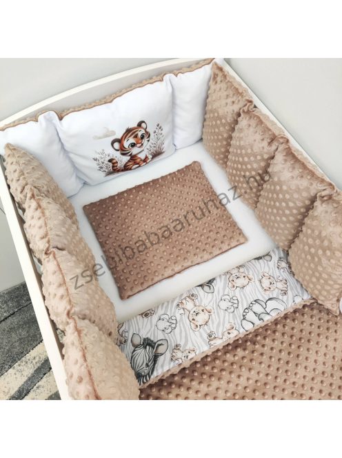 Deluxe Baby babaágynemű garnitúra Extra párnás rácsvédővel - Dreamland Collection - cappuccino - bébi szafari - tigris