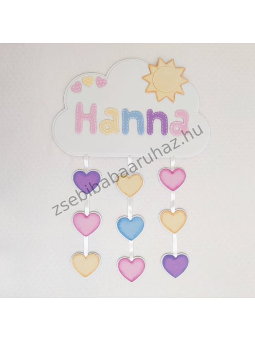 Névtábla falidekoráció Hanna névvel - Felhőcske szívecskékkel - KIFUTÓ