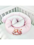 Deluxe Baby babaágynemű garnitúra hengerpárnás rácsvédővel - rózsaszín alvó maci