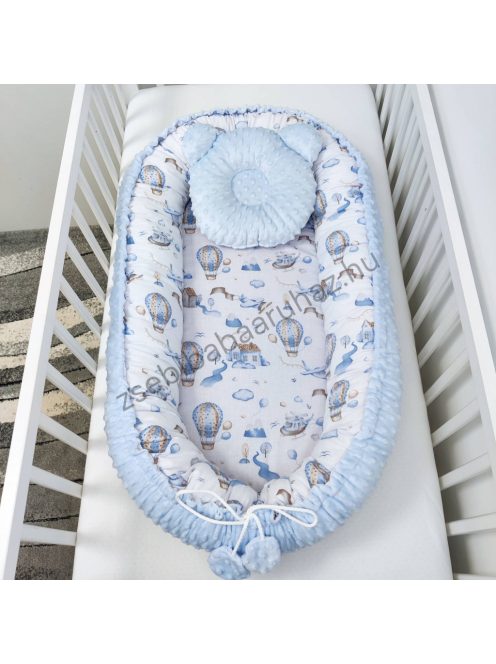 Deluxe Baby többfunkciós babafészek macipárnával - Minky világoskék - hőlégballonok
