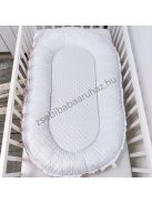 Deluxe Baby többfunkciós babafészek macipárnával, fekvőbetéttel - Minky mályvarózsa - fehér - nyuszi virágokkal