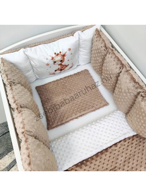Deluxe Baby Minky babaágynemű garnitúra Extra párnás rácsvédővel - Dreamland Collection - cappuccino bébi zsiráf