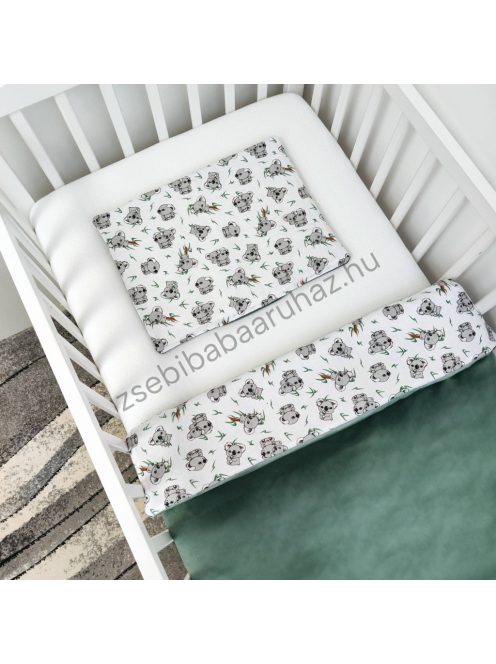 Deluxe Baby 2 részes babaágynemű garnitúra - takaró + párna - zöld bársony - koalák